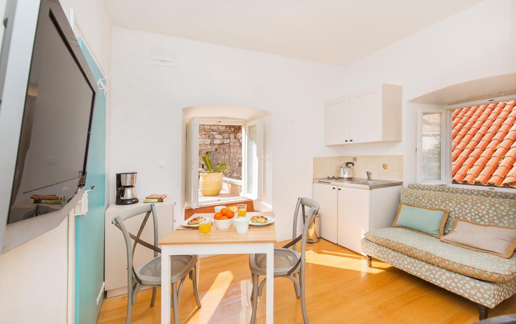 Hidden Gem Old Town By Irundo Appartement