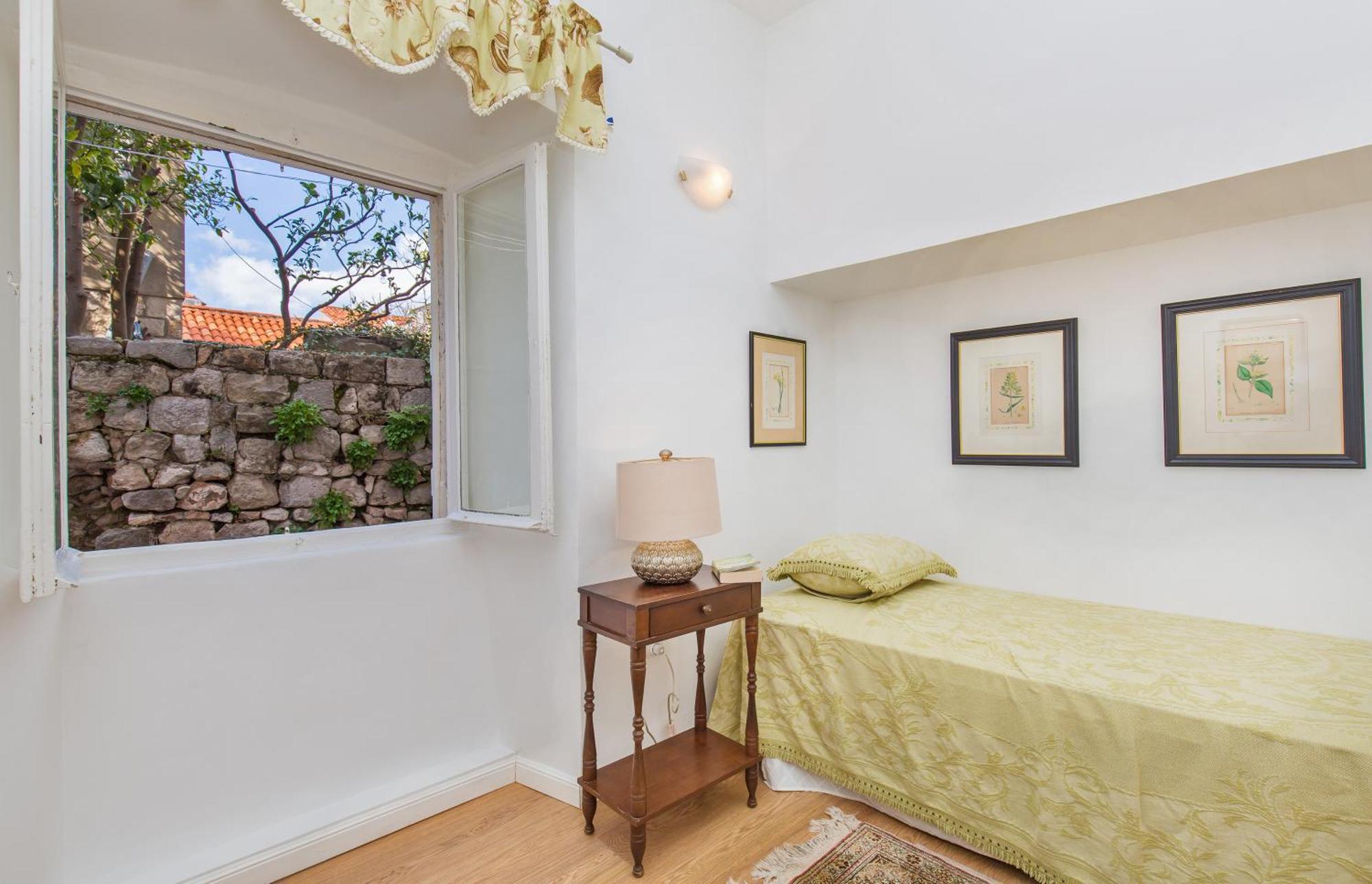 Hidden Gem Old Town By Irundo Appartement